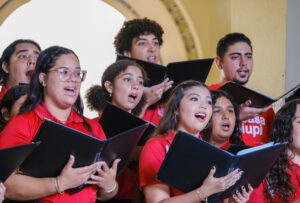 A Celebrar la Navidad en la Iupi