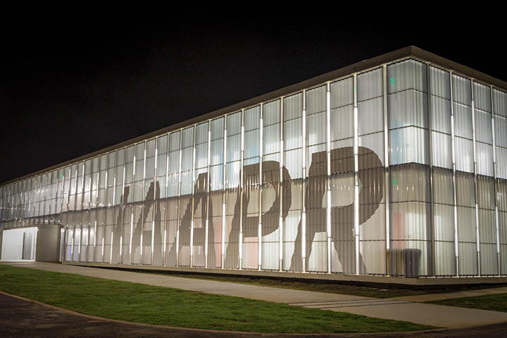 Instituto de Aeron utica y Aeroespacial de Puerto Rico se