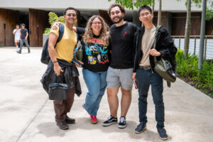 Estudiantes en el inicio de año académico