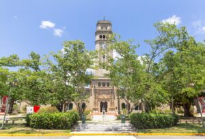 Edificio de La Torre de la Universidad de Puerto Rico recinto de Río Piedras