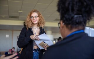 Oportunidad única para maestros y estudiantes: Adelanta, Evoluciona y Certifícate con la UPR