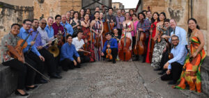 Foto grupal del Coro de la Universidad de Puerto Rico